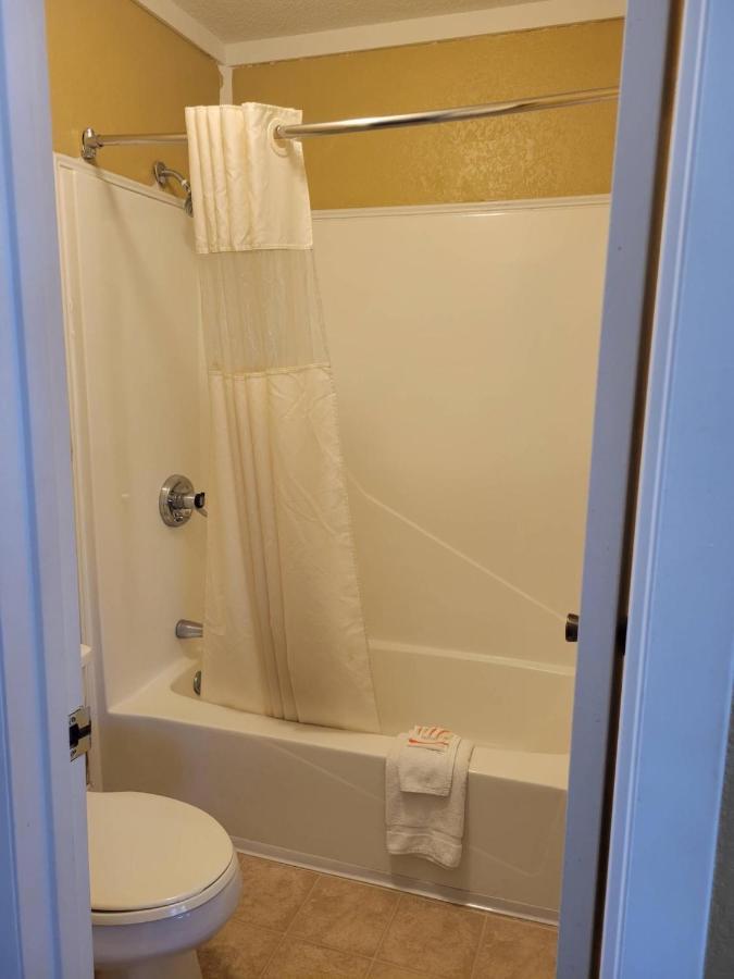 Smokies Inn - New Linens & Ultrafast Wifi - Friendliest Hospitality Guaranteed! Kodak Zewnętrze zdjęcie