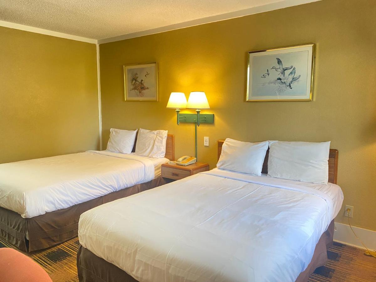 Smokies Inn - New Linens & Ultrafast Wifi - Friendliest Hospitality Guaranteed! Kodak Zewnętrze zdjęcie